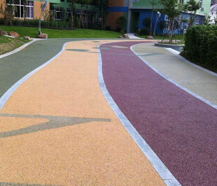 疏水劑如何加速透水混凝土地坪的透水率？